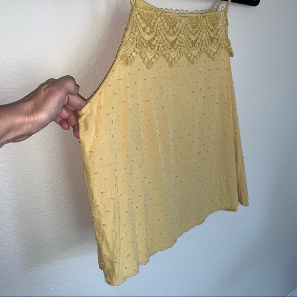 Mine Crocheted Décolletage Spaghetti Strap Sleeveless Top - Picture 10 of 13